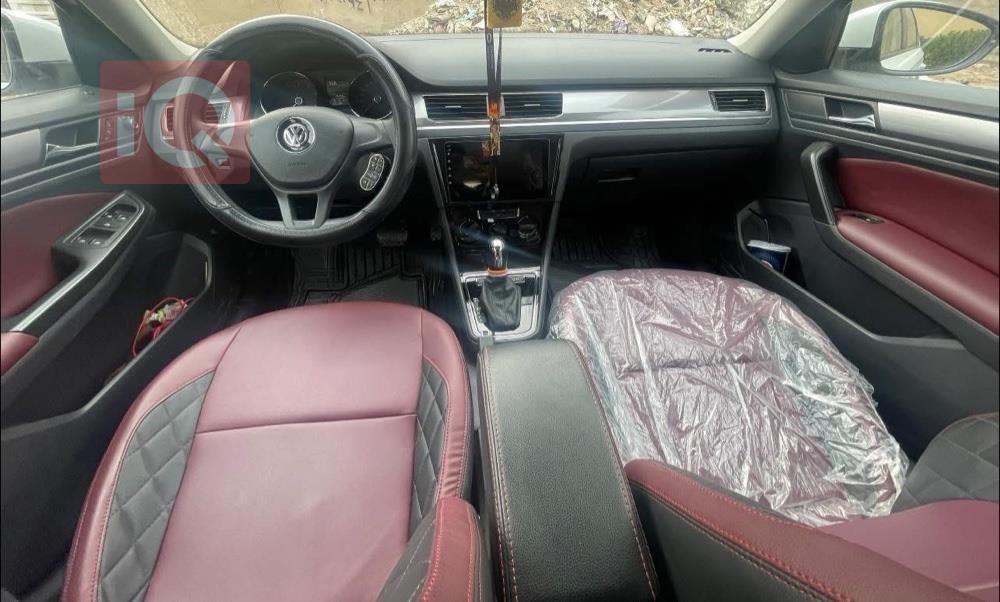 فولكسفاغن بورا